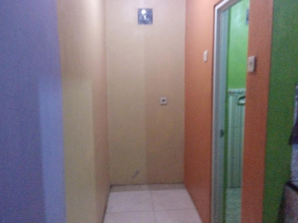 Yunior Guesthouse Tamansuruh Екстер'єр фото